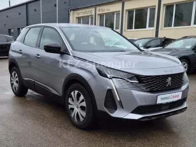 Gebraucht Peugeot 3008 Active 131 PS (96 kW) 2022 Grau SUV