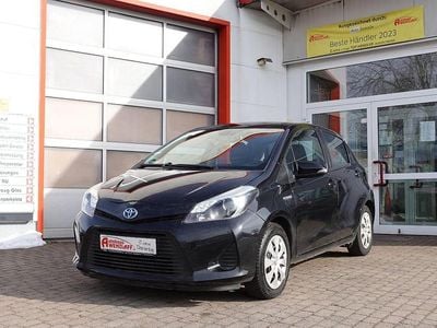Gebraucht Toyota Yaris Hybrid Club 99 PS (72 kW) 2013 Schwarz Kleinwagen