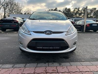 Gebraucht Ford Fiesta Titanium 97 PS (71 kW) 2011 Silber Kleinwagen
