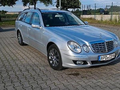 Mercedes E320