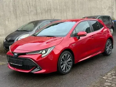 Usata Toyota Corolla Club 122 CV (89 kW) 2019 Rosso Berlina