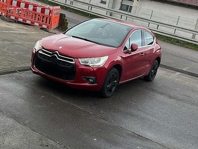 Gebraucht Citroën DS4 120 PS (88 kW) 2012 Rot Kleinwagen