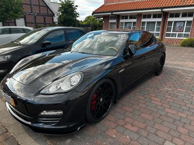 Porsche Panamera 4