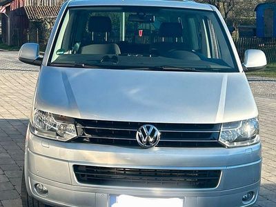 Usata VW Caravelle Comfortline 179 CV (131 kW) 2011 Argento Furgone