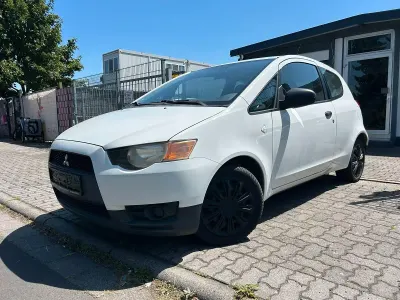 Gebraucht Mitsubishi Colt Inform 75 PS (55 kW) 2009 Weiß Kleinwagen