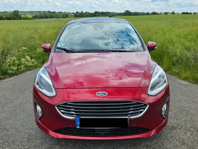 Gebraucht Ford Fiesta Titanium 125 PS (91 kW) 2018 Rot Kleinwagen