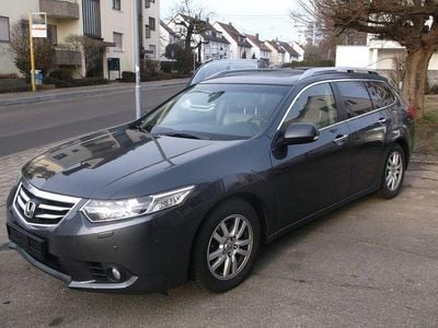 Grau Gebraucht 2014 Honda Accord Executive Kombi | 6.200 € (Fairer Preis)
