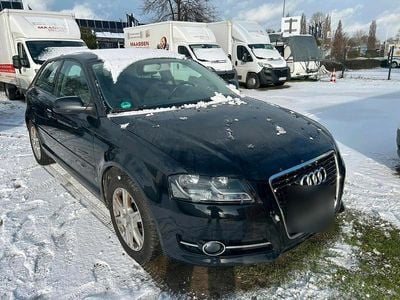 Schwarz Gebraucht 2011 Audi A3 Kleinwagen | 1.950 €