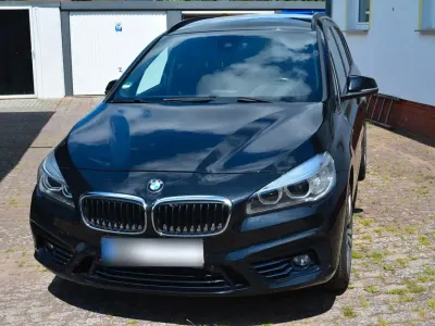 Gebraucht BMW 220 Gran Tourer Performance 190 PS (139 kW) 2015 Schwarz Van / Kleinbus