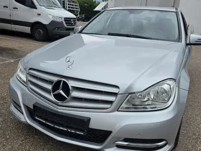 Gebraucht Mercedes C180 156 PS (114 kW) 2011 Limousine