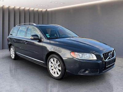 Second-hand Volvo V70 Summum 205 CP (150 kW) 2010 Gri Break