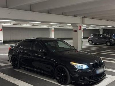 Gebraucht BMW 525 M Sport 197 PS (144 kW) 2008 Schwarz Limousine
