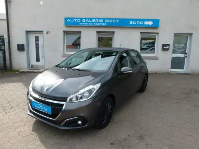 Gebraucht Peugeot 208 Active 82 PS (60 kW) 2018 Grau Kleinwagen