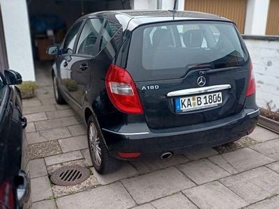 Usata Mercedes A180 Elegance 116 CV (85 kW) 2009 Nero Monovolume