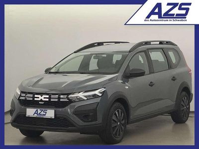 Begagnad Dacia Jogger Essentiel 110 HK (80 kW) 2023 Grå Minibuss