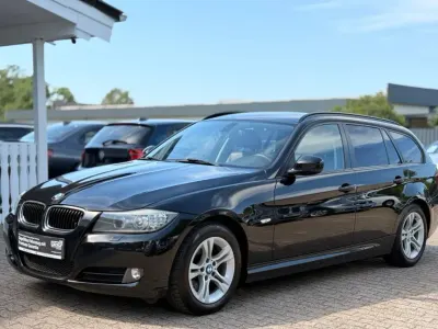 Gebraucht BMW 318 Comfort Edition 143 PS (105 kW) 2012 Schwarz Limousine