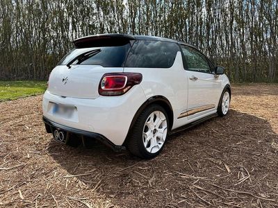 Gebraucht Citroën DS3 115 PS (84 kW) 2013 Weiß Kleinwagen