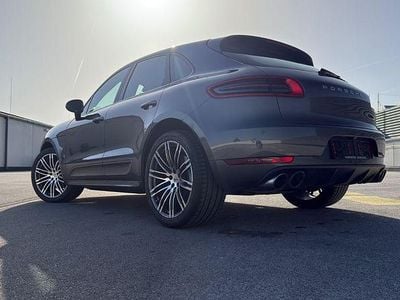 Gebraucht Porsche Macan Turbo Sport 400 PS (294 kW) 2015 Achatgraumetallic SUV