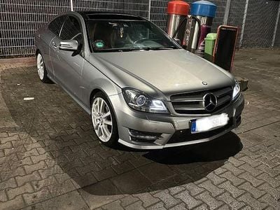 Gebraucht Mercedes C250 AMG 204 PS (150 kW) 2012 Silber Coupé