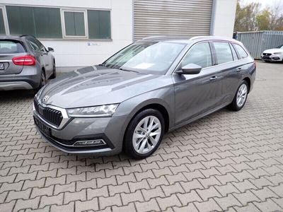 gebraucht Skoda Octavia Combi 1.5 eTSI DSG Style*Navi*ACC*LED*