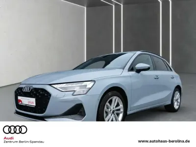 Gebraucht Audi A3 Sport 116 PS (85 kW) 2025 Grau Limousine
