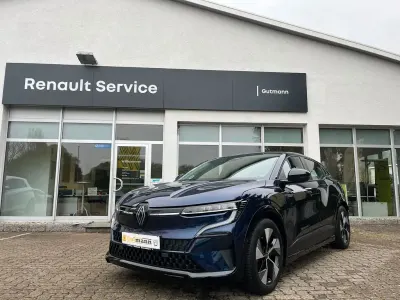 Używany Renault Mégane 96 kW (131 KM) 2022 Niebieski Sedan/Limuzyna