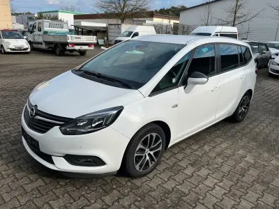 Gebraucht Opel Zafira Business 120 PS (88 kW) 2018 Weiß Van / Kleinbus