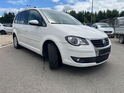Weiß Gebraucht 2009 VW Touran Van / Kleinbus | 1.999 € (Guter Preis)