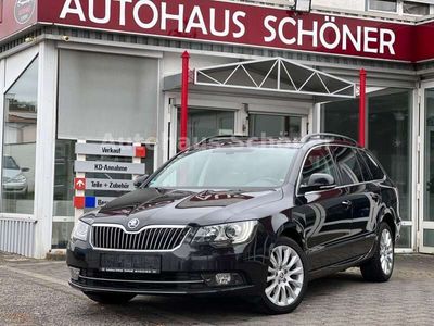 gebraucht Skoda Superb Combi Exclusive**AUTOMATIK*NAVI*XENON**