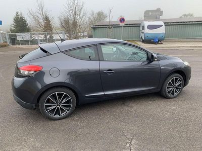 Gebraucht Renault Mégane Coupé Bose Edition 132 PS (97 kW) 2014 Grau Coupé