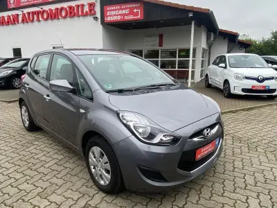 Gebraucht Hyundai ix20 Edition 90 PS (66 kW) 2013 Grau Kleinwagen