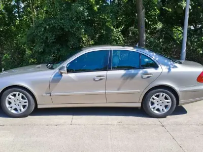 Gebraucht Mercedes E280 Classic 190 PS (139 kW) 2007 Grau Limousine