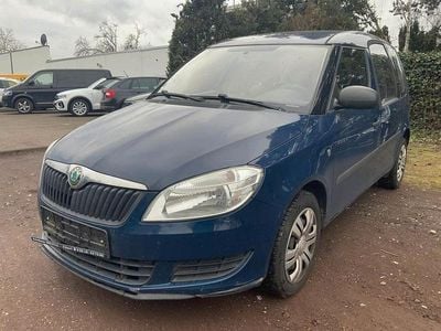 Blau Gebraucht 2011 Skoda Roomster Plus Edition Van / Kleinbus | 3.999 € (Etwas zu teuer)