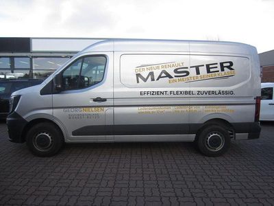 Gebraucht Renault Master 131 PS (96 kW) 2025 Grau Van / Kleinbus