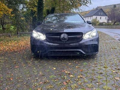 Mercedes E63 AMG