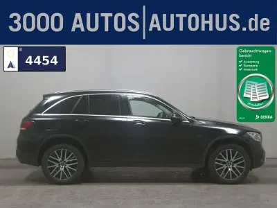 Używany Mercedes GLC300e 320 KM (235 kW) 2021 Czarny SUV