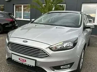 Gebraucht Ford Focus Titanium 125 PS (91 kW) 2018 Silber Limousine
