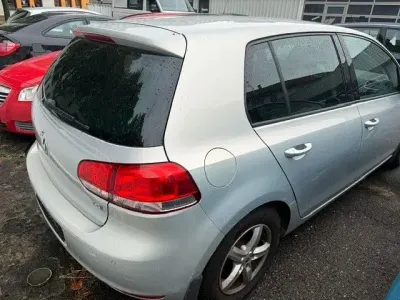 Gebraucht VW Golf VI Comfortline 122 PS (89 kW) 2009 Gold Limousine
