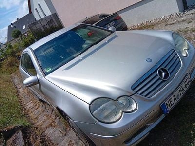 Mercedes 200