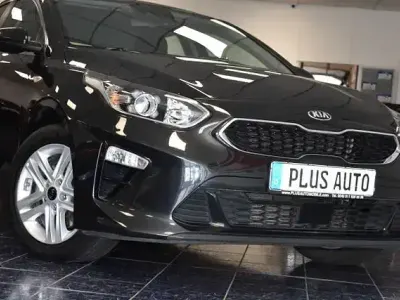 Gebraucht Kia Ceed Vision 136 PS (100 kW) 2019 Zilinaschwarz Kleinwagen