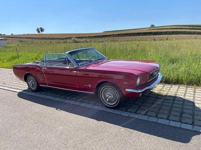 Second-hand Ford Mustang 200 CP (147 kW) 1966 Roșu Cabrio