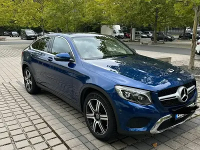 Gebraucht Mercedes GLC220 AMG line 170 PS (125 kW) 2017 Blau SUV