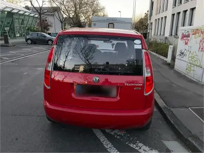 Gebraucht Skoda Roomster 86 PS (63 kW) 2009 Rot Van / Kleinbus