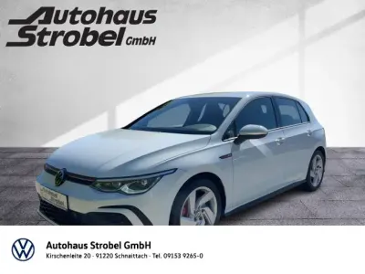 Second-hand VW Golf VIII GTI 245 CP (180 kW) 2023 Alb Berlinǎ