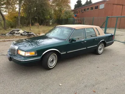 Gebraucht Lincoln Town Car 209 PS (153 kW) 1995 Grün Limousine