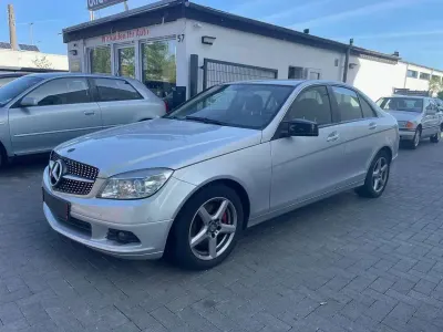 Gebraucht Mercedes C230 204 PS (150 kW) 2009 Iridiumsilber  metalliclack Limousine