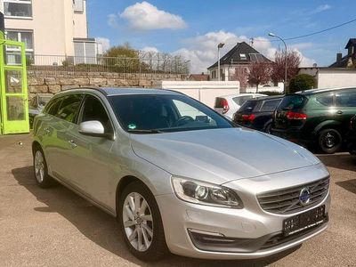 Gebraucht Volvo V60 136 PS (100 kW) 2014 Grau Kombi