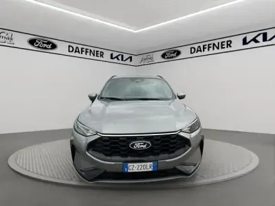 Używany Ford Kuga ST-Line 190 KM (139 kW) 2025 Srebrny SUV