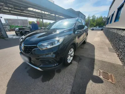 Gebraucht Renault Kadjar 140 PS (102 kW) 2026 Schwarz SUV