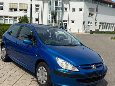 Usata Peugeot 307 Tendance 109 CV (80 kW) 2002 Blu Berlina